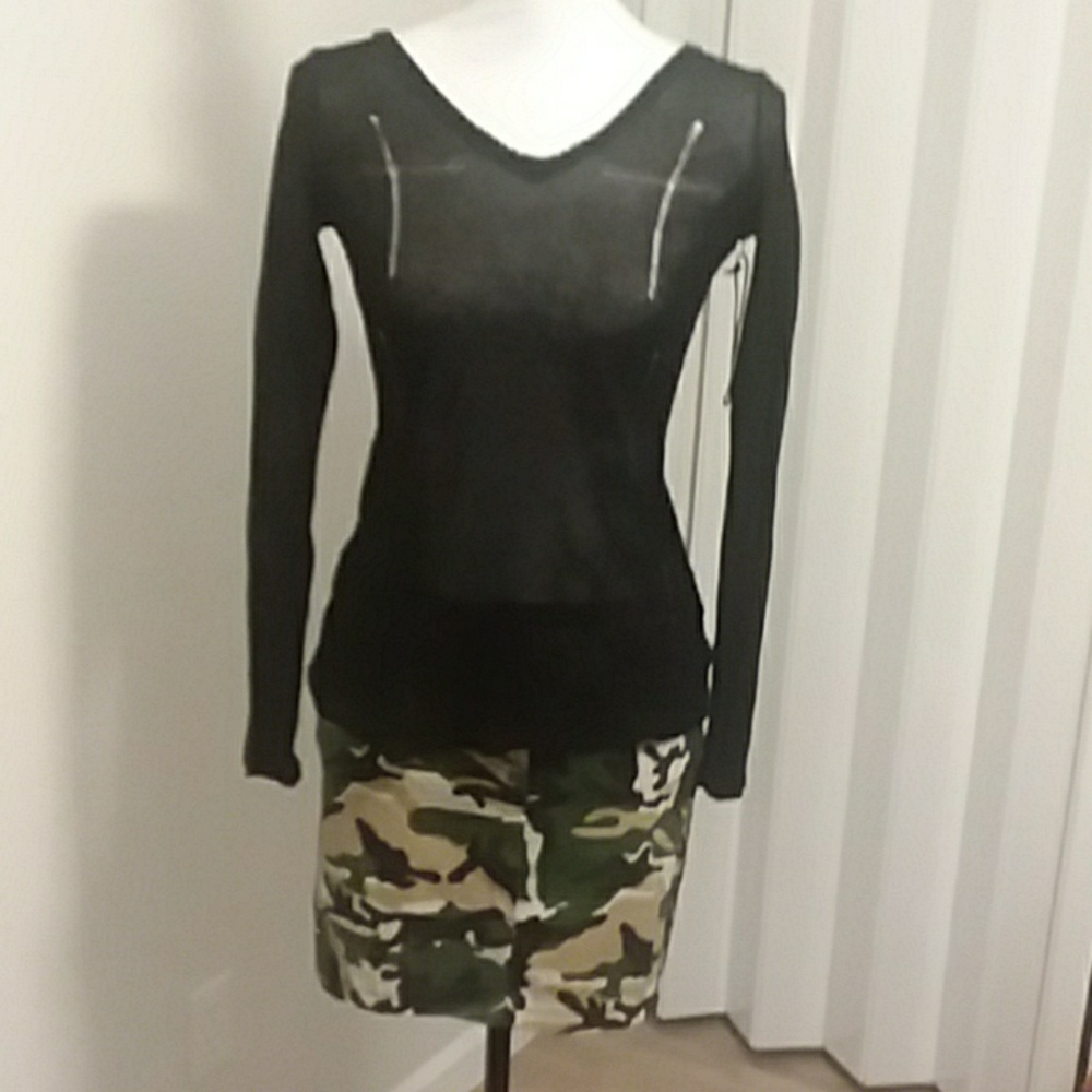 ROCK & REPUBLIC SHEER SWEATER NWOT